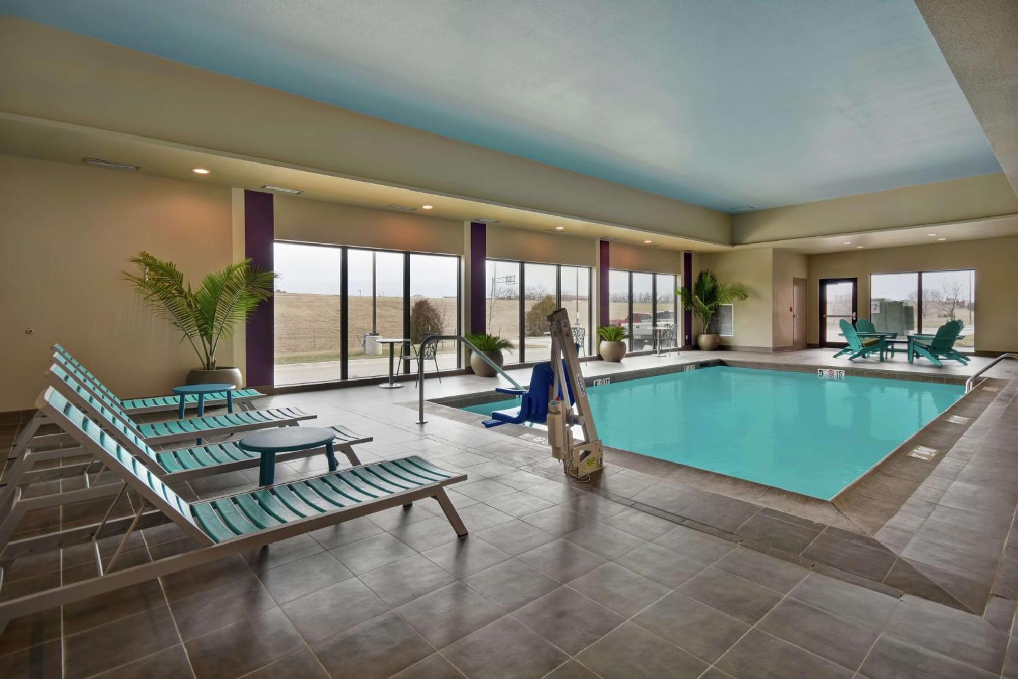 Home2 Suites By Hilton Wichita Northeast Εξωτερικό φωτογραφία