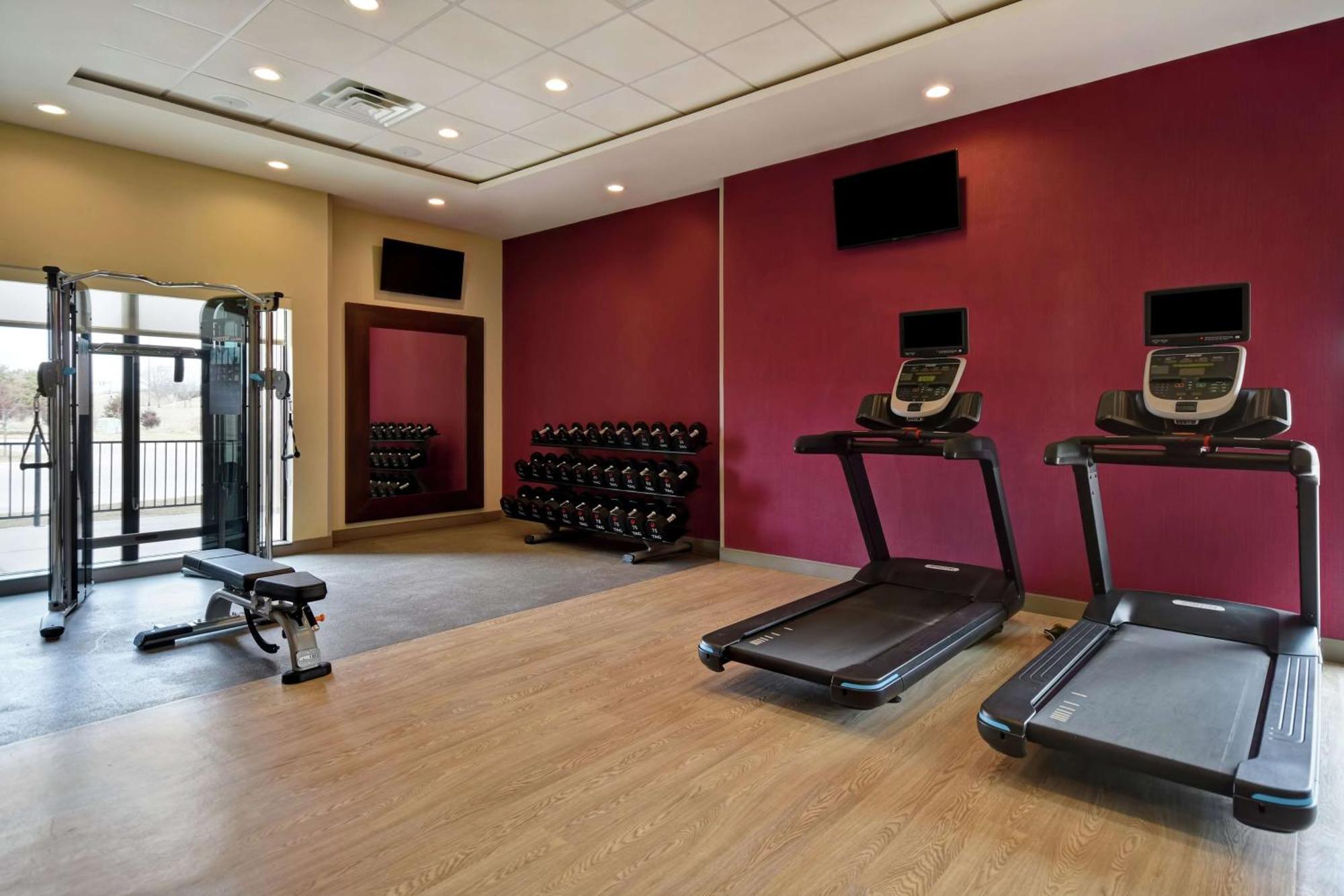 Home2 Suites By Hilton Wichita Northeast Εξωτερικό φωτογραφία
