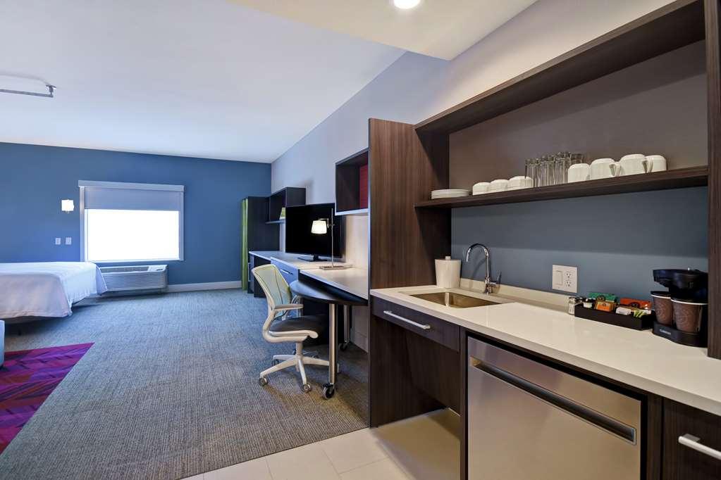 Home2 Suites By Hilton Wichita Northeast Δωμάτιο φωτογραφία